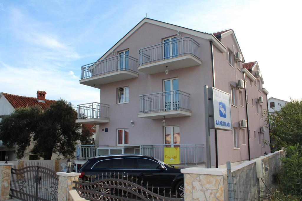 Apartments Villa Pirosi 오레비츠 외부 사진