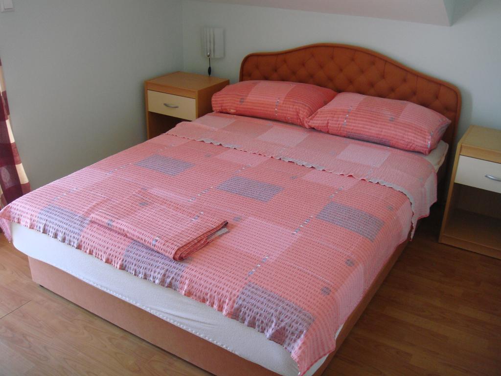 Apartments Villa Pirosi 오레비츠 객실 사진